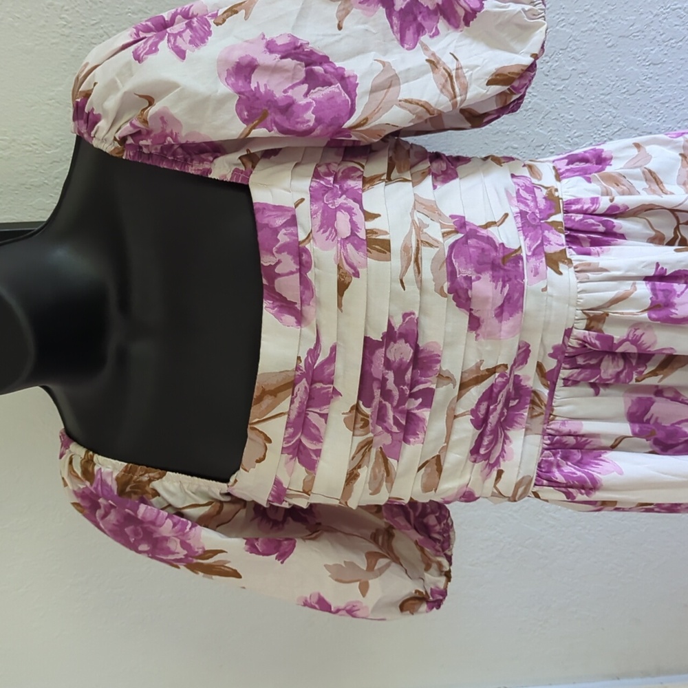 ✨ Abercrombie and Fitch Emerson purple floral size sold out - Picture 3 of 7